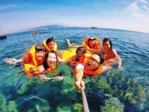 Không chỉ giới trẻ mà ‘nàng dâu mới’ Phanh Lee cũng không quên sống ảo ở tọa độ Eo gió, Quy nhơn-12