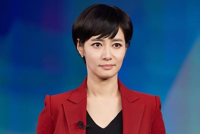 Nữ MC đột ngột phát bệnh khi đang dẫn chương trình-2