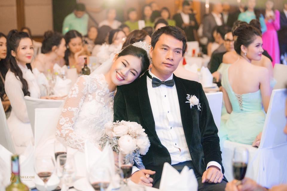 Á hậu Thanh Tú hạ sinh quý tử cho đại gia hơn 16 tuổi sau 6 tháng kết hôn-3