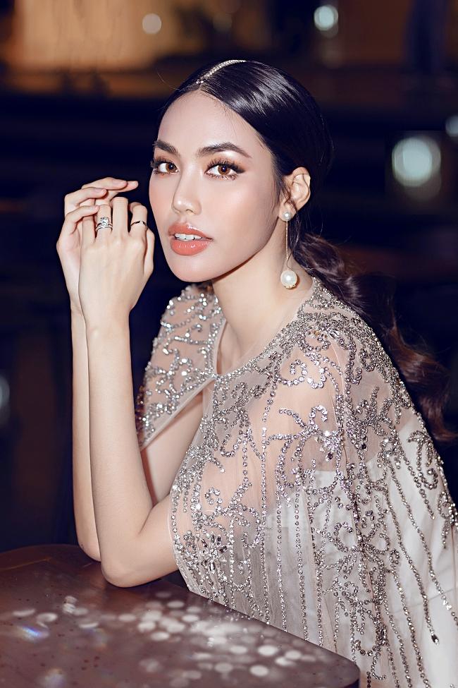 Mang bầu ở tháng thứ 5, Lan Khuê vẫn giữ được thân hình chuẩn siêu mẫu khiến nhiều người khó tin-7