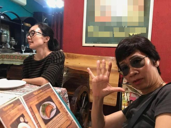 Lần hiếm hoi khoe ảnh mẹ ruột, con trai nổi tiếng của MC Lại Văn Sâm gây xôn xao với dòng status cực lạ-3