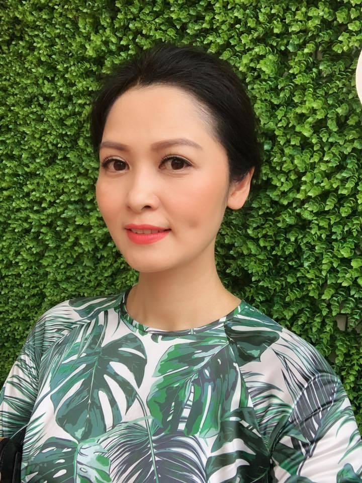 Nhan sắc thật của người phụ nữ làm ông Sơn chao đảo trong Về nhà đi con-11