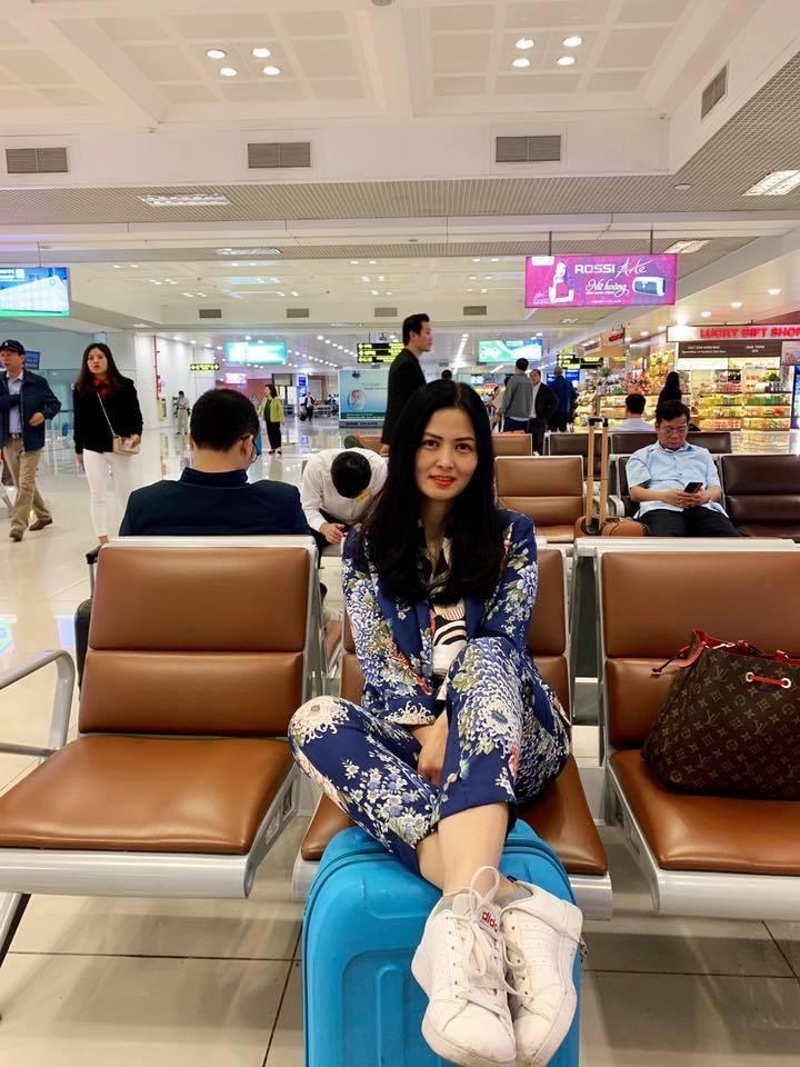 Nhan sắc thật của người phụ nữ làm ông Sơn chao đảo trong Về nhà đi con-13