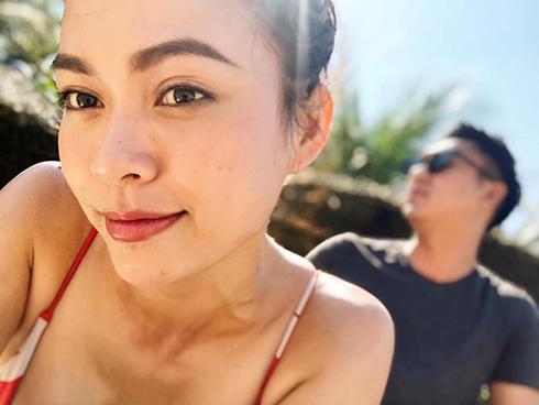 Á hậu Mâu Thủy: 'Bạn trai tôi không phải đại gia và khá khô cằn'