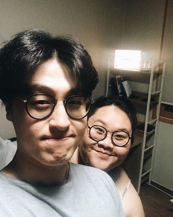 Cặp đũa lệch chồng xinh, vợ xấu và đám cưới lạ đời khiến Tổng thống cũng tò mò tới xem-5