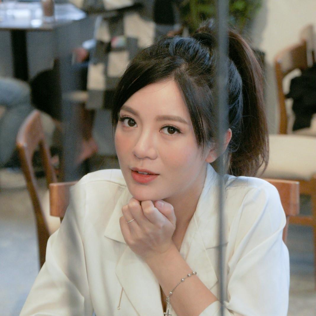 Bốn nữ MC, BTV 9X xinh như hot girl của đài truyền hình-10