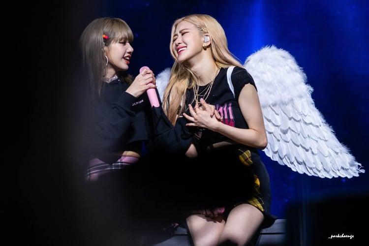 Rosé (BlackPink) tiết lộ lý do khiến cô nàng khóc không ngừng trong concert tổ chức tại quê nhà-3