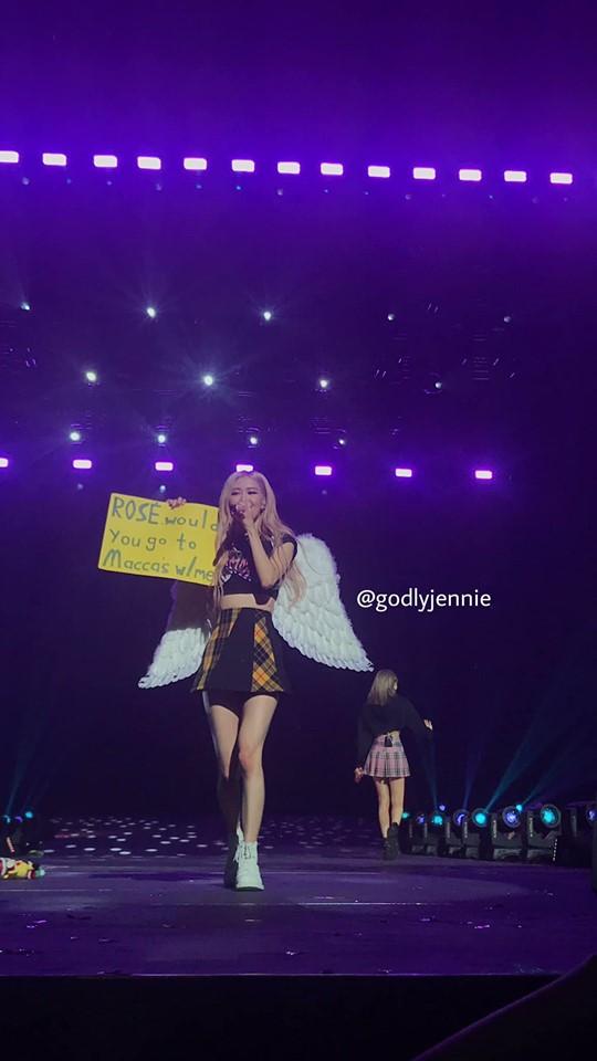 Rosé (BlackPink) tiết lộ lý do khiến cô nàng khóc không ngừng trong concert tổ chức tại quê nhà-4