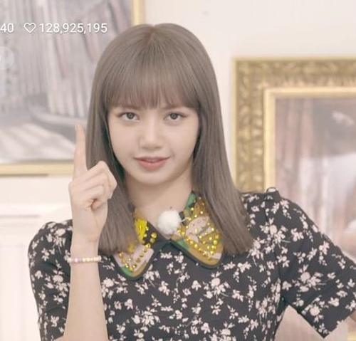 Những bộ cánh không xinh nhưng Black Pink vẫn diện đẹp-5