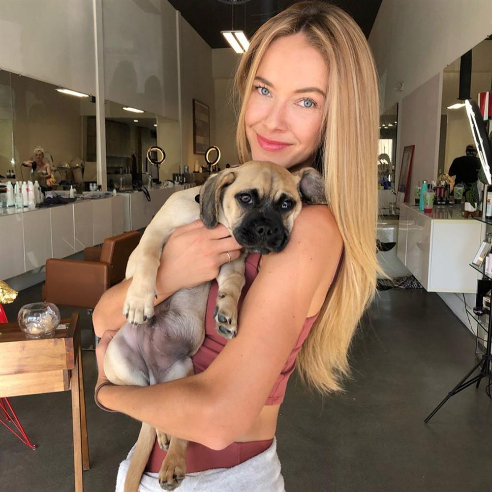 Bản tin Hoa hậu Hoàn vũ 23/6: HHen Niê mặc áo dài phá cách vẫn không chặt nổi giai nhân mang 4 dòng máu lai-9