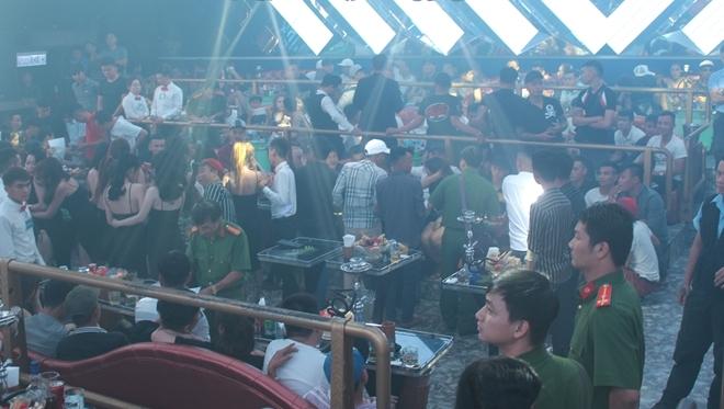 Gần 200 người sử dụng ma túy trong quán bar ở Đồng Nai-1