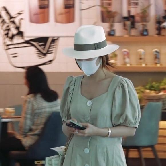 Đeo khẩu trang kín mít nhưng Park Min Young vẫn bị tóm gọn khi cùng gia đình sang nước ngoài du lịch-2