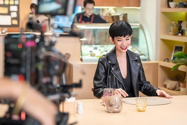 Sau câu chuyện bé Thỏ bị cha đẻ chối bỏ, Xuân Lan tiết lộ: Con gái đã có người để gọi là ba-4