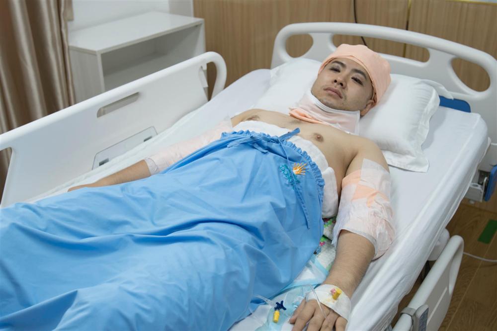 Hoàng tử Mùa đông không lạnh Akira Phan sau phẫu thuật để lấy lại phong độ giờ ra sao?-1