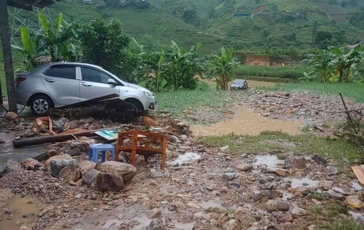 Mưa to đến rất to trút xuống miền Bắc, 3 người mất tích ở Lai Châu-3