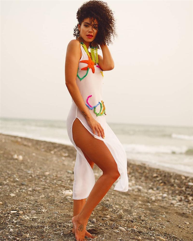 Bản tin Hoa hậu Hoàn vũ 24/6: Hoàng Thùy bị dân mạng trù ẻo vô duyên trước ngày thi đấu nhan sắc thế giới-7