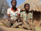 Bộ lạc 'chân đà điểu' kỳ lạ ở châu Phi