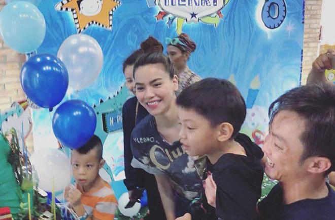 Dù gia đình ly tán, Subeo vẫn được tận hưởng 5 sinh nhật trọn vẹn với sự hiện diện của cả bố lẫn mẹ-11