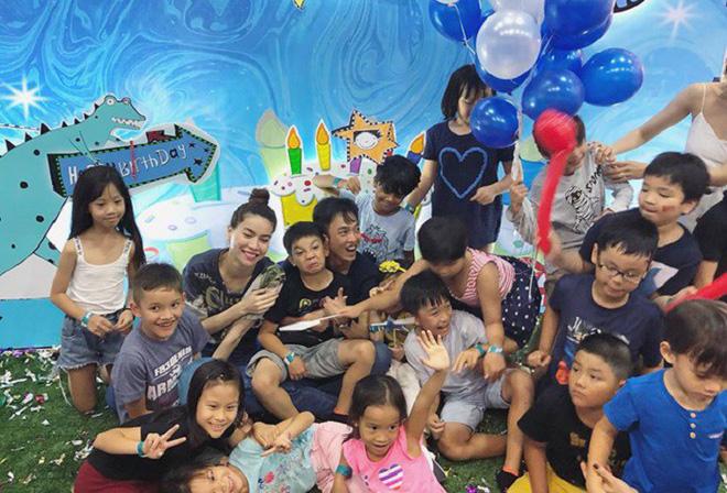 Dù gia đình ly tán, Subeo vẫn được tận hưởng 5 sinh nhật trọn vẹn với sự hiện diện của cả bố lẫn mẹ-12