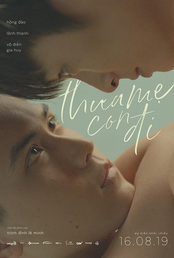 Hoàng thượng của Chi Pu hôn trai đẹp cuồng nhiệt trong phim đam mỹ-1