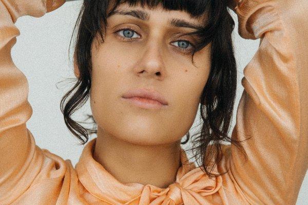 Điểm danh Idol chuyển giới thế giới vừa đẹp ngút ngàn, chất giọng thì cực đỉnh!-1