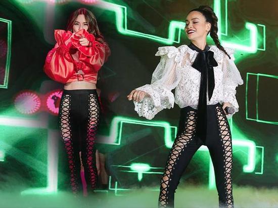 Sau ồn ào 'chèn ép' năm nào, không ngờ Hồ Ngọc Hà và Minh Hằng lại trùng nhau điểm này