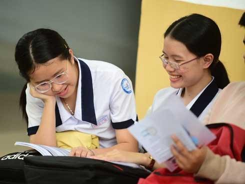 Nhiều trường đại học đang công bố điểm chuẩn-3