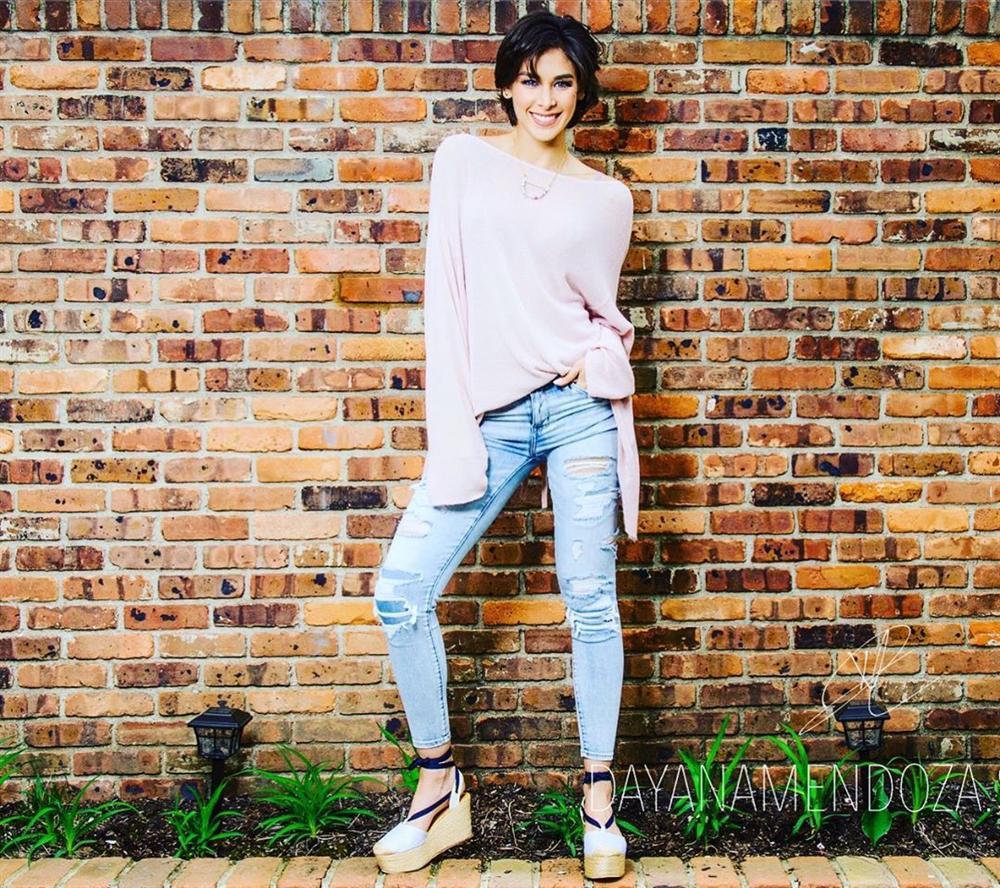 Bản tin Hoa hậu Hoàn vũ 25/6: Hoàng Thùy lên đồ xuất sắc, bất ngờ đẹp lấn lướt đối thủ Philippines-4