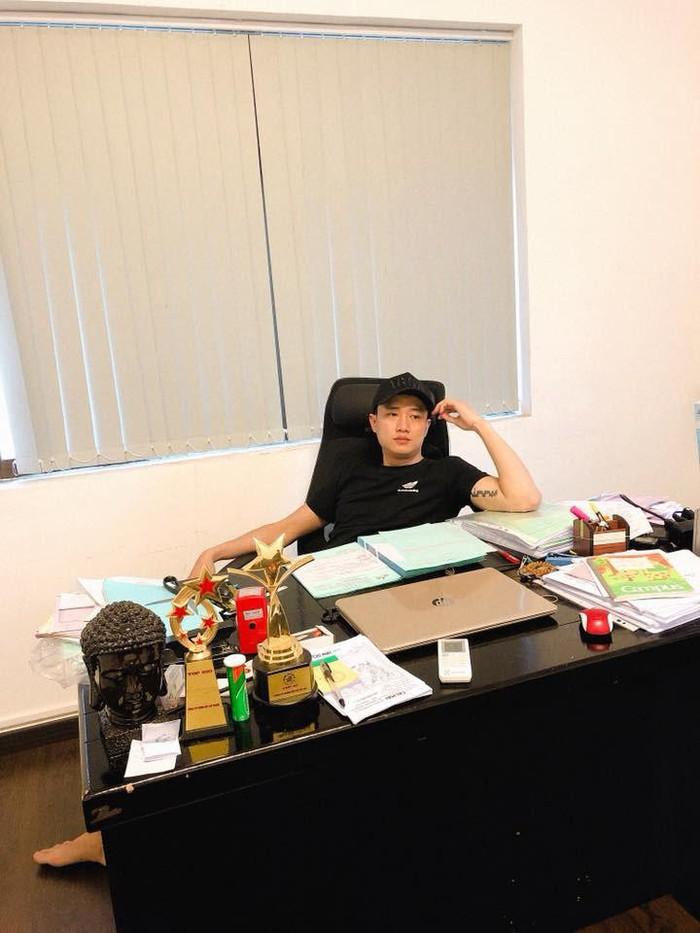 Diễn viên đại gia Quốc Trường sở hữu 100 quán ăn, ở nhà 25 tỷ, cát xê cao ngất-7