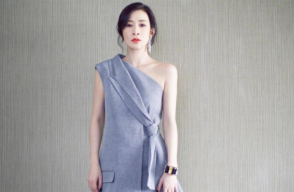 Những ‘thánh ế’ ngấp nghé tuổi 40, 50 của showbiz Hoa ngữ-3