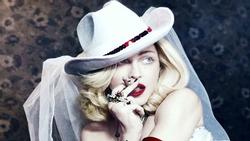 Trở lại sau 4 năm, Madonna khẳng định vị trí 'bà hoàng nhạc pop' với thành tích khủng
