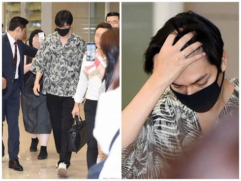 Lee Min Ho mặc đồ như đi du lịch biển nhưng mọi sự chú ý lại dồn vào chiếc nhẫn đeo ở ngón áp út