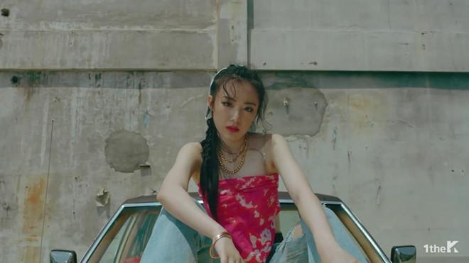 Ca khúc mới của tân binh khủng long Kpop bị chê nhạt, khó thành hit-7