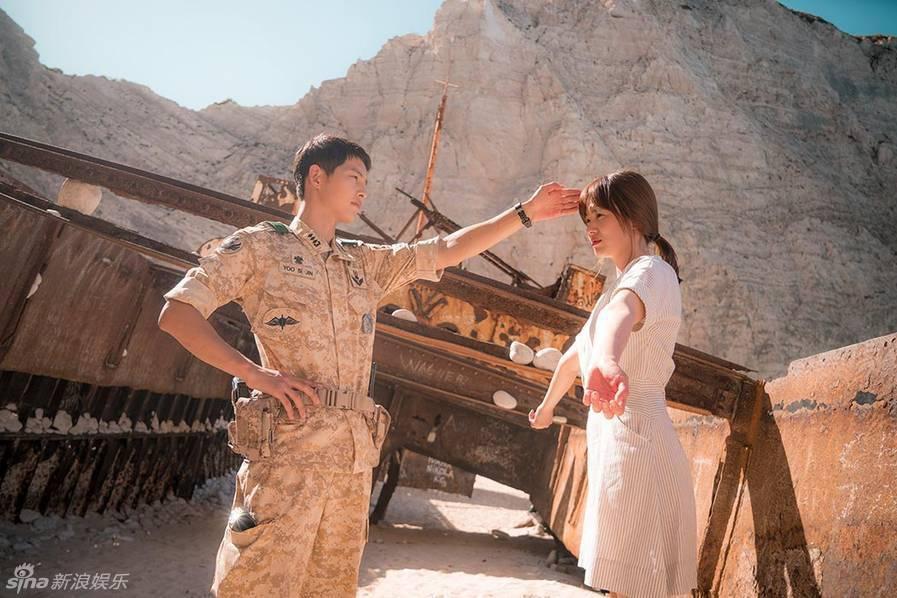 Tua lại những ngày tháng mật ngọt Song Joong Ki - Song Hye Kyo trước khi trình đơn ly dị-1