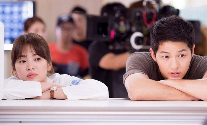 Song Joong Ki - Song Hye Kyo ly hôn: Ngôn tình thề non hẹn biển giờ chết yểu theo lá đơn trình tòa-7