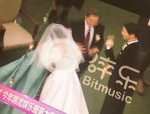 Nhìn lại đám cưới thế kỷ Song - Song: Nước mắt và nụ cười hạnh phúc giờ đổi lấy giây phút quay lưng chua xót-8