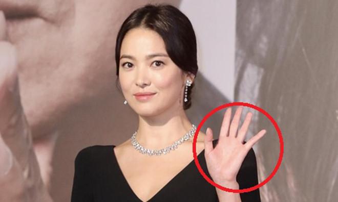 Song Joong Ki - Song Hye Kyo: Yêu nhanh, cưới nhanh và kết cục ly hôn cay đắng đúng như điềm báo-7