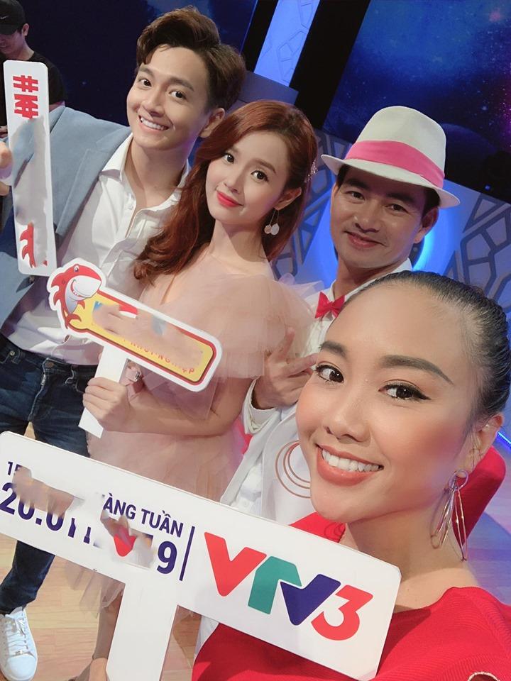 Phan Thành vừa tuyên bố buông bỏ tình cảm, Midu liền được fans khuyên làm điều bất ngờ khi khoe ảnh tham gia gameshow mới-3