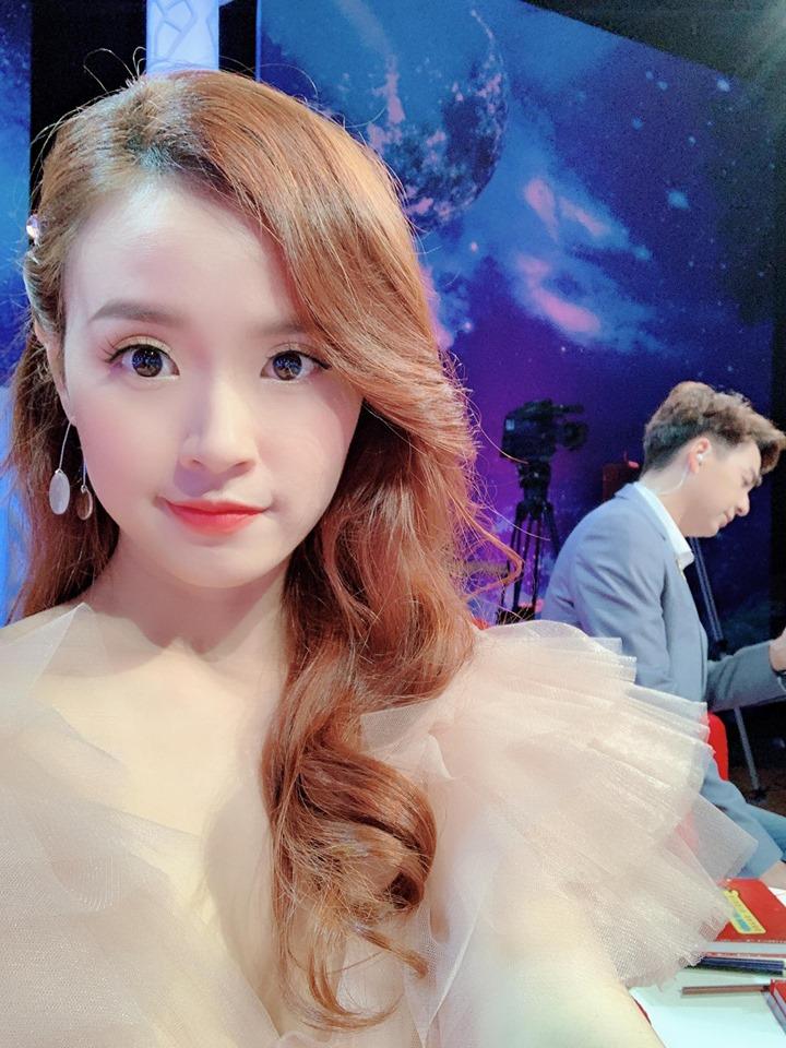 Phan Thành vừa tuyên bố buông bỏ tình cảm, Midu liền được fans khuyên làm điều bất ngờ khi khoe ảnh tham gia gameshow mới-4