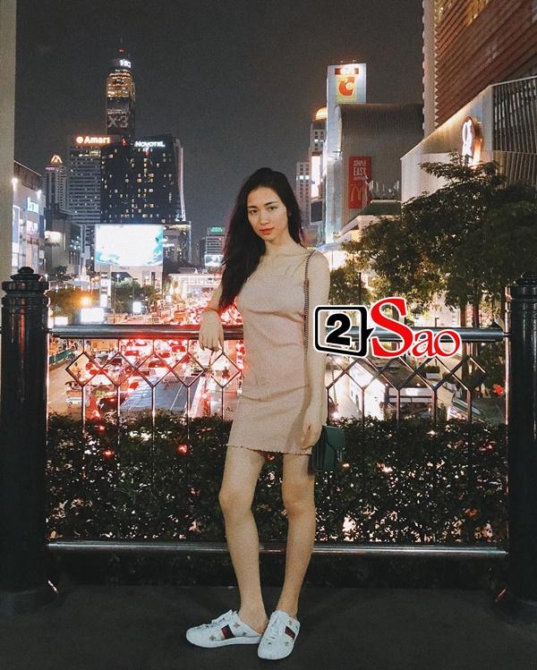 Hòa Minzy bị chiếc quần ống rộng phản chủ, dìm hàng bản thân thê thảm-5