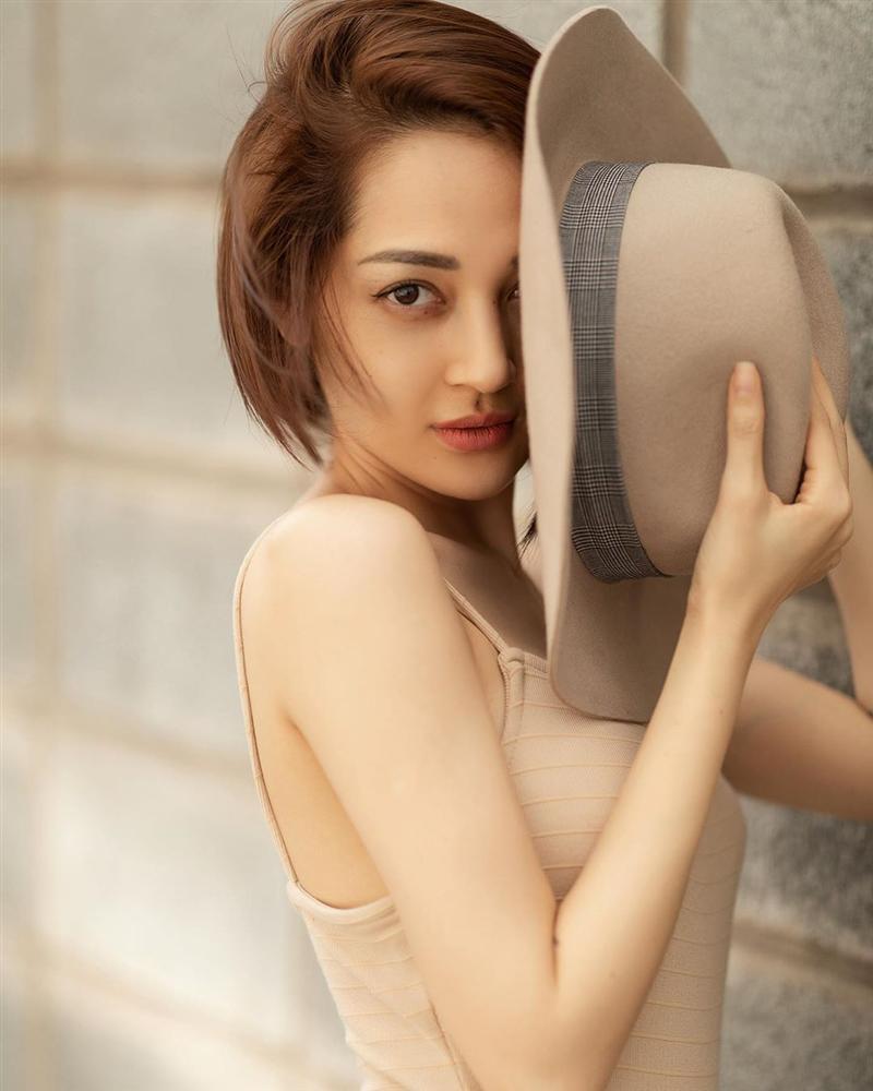 Quân số gia đình ngày thêm đông, Hải Băng hào hứng khoe ô tô 7 chỗ do chồng mới sắm-3