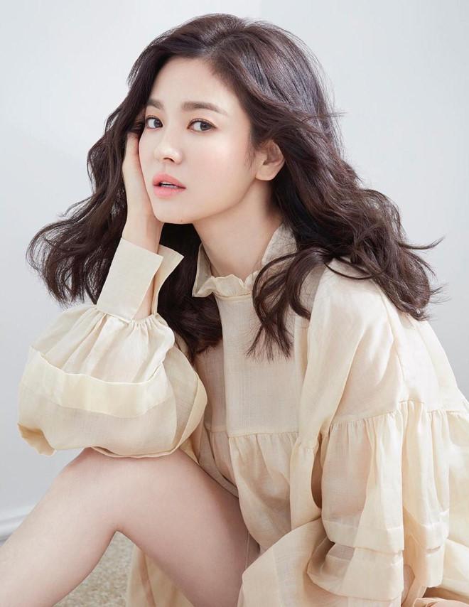 Đổ lỗi cho Song Hye Kyo hậu ly hôn: Sao lúc nào phụ nữ cũng bị trách?-2