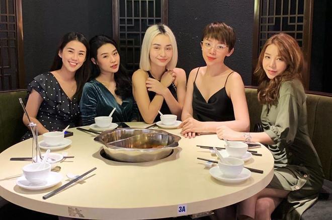 3 nhóm bạn thân chứng minh: Con gái xinh, giỏi thường chơi với nhau-6