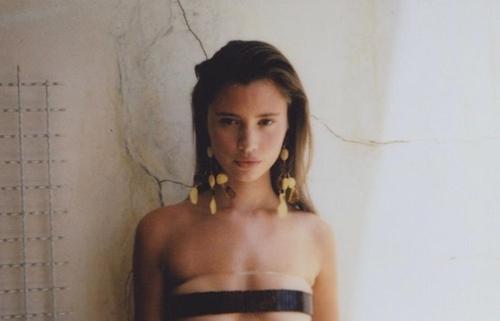 Hết quần dây tàng hình, dân tình lại choáng với áo bikini tàng hình-3