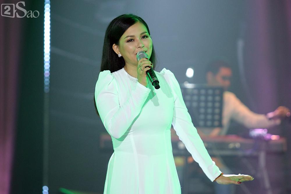 Từng khóc ngất trong đám tang người đàn ông này, Mỹ Tâm nói: Nếu quên không được, em cứ nhớ cho anh biết-13