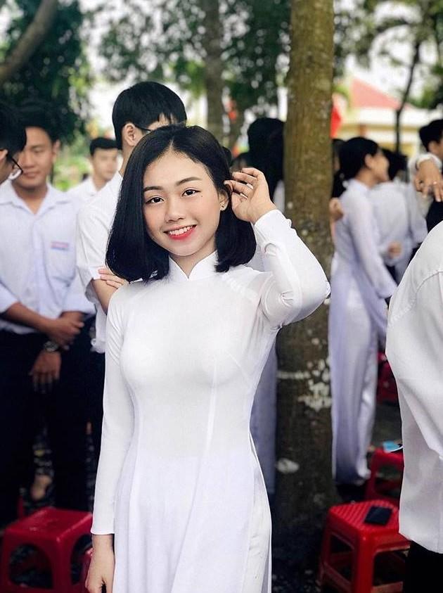 Mất 6 năm mới có màn dậy thì trên cả thành công, nữ sinh Vĩnh Long khiến nhiều trai trẻ đổ gục vì ngoại hình đẹp xuất sắc-2