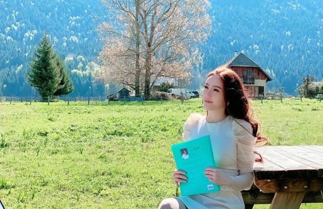 Bảo Thy và những ‘bóng hồng nổi bật của Vpop tháng 6-1