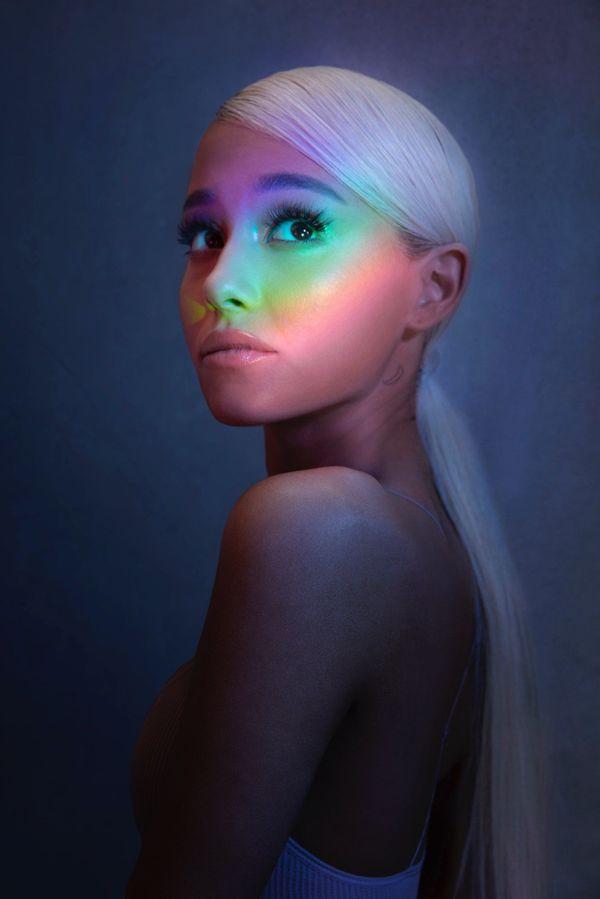 Dành cho những ai nói Ariana Grande bất tài trong khoản viết nhạc: Cô nàng vừa nhận sản xuất toàn bộ soundtrack cho bom tấn Charlies Angels-4