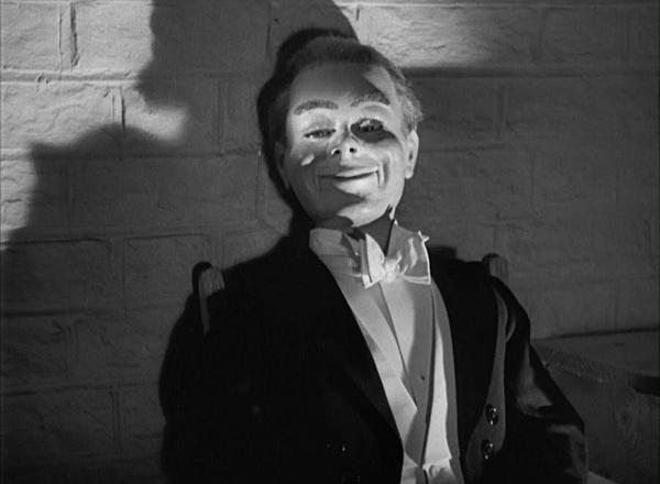 5 con búp bê có tạo hình khiến khán giả dựng tóc gáy-4