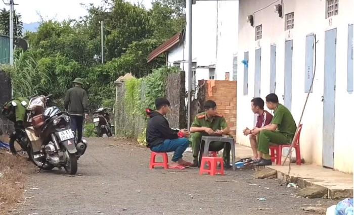 Chồng sát hại vợ rồi chở con 4 tuổi đến gửi mẹ vợ ở Lâm Đồng-1